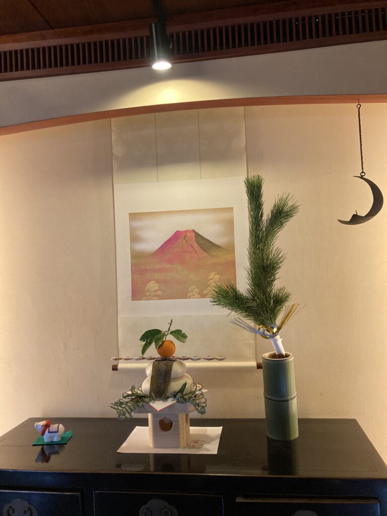 横山大観の掛け軸の魅力と価値！特徴・代表作から査定基準までのアイキャッチ画像
